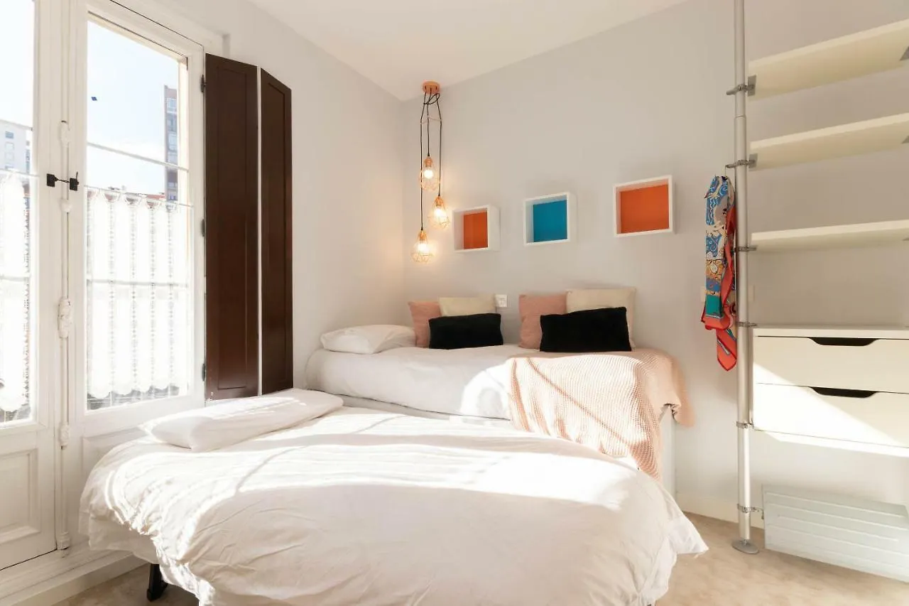 Apartamento Acogedor, de Diseño Moderno en Zona Antigua Bilbao España
