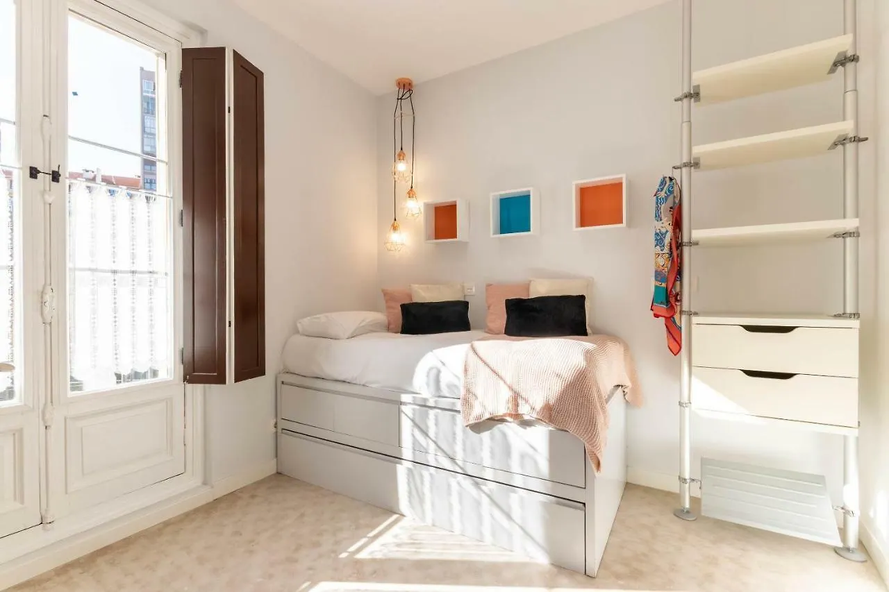 Acogedor, De Diseno Moderno En Zona Antigua Appartement Bilbao